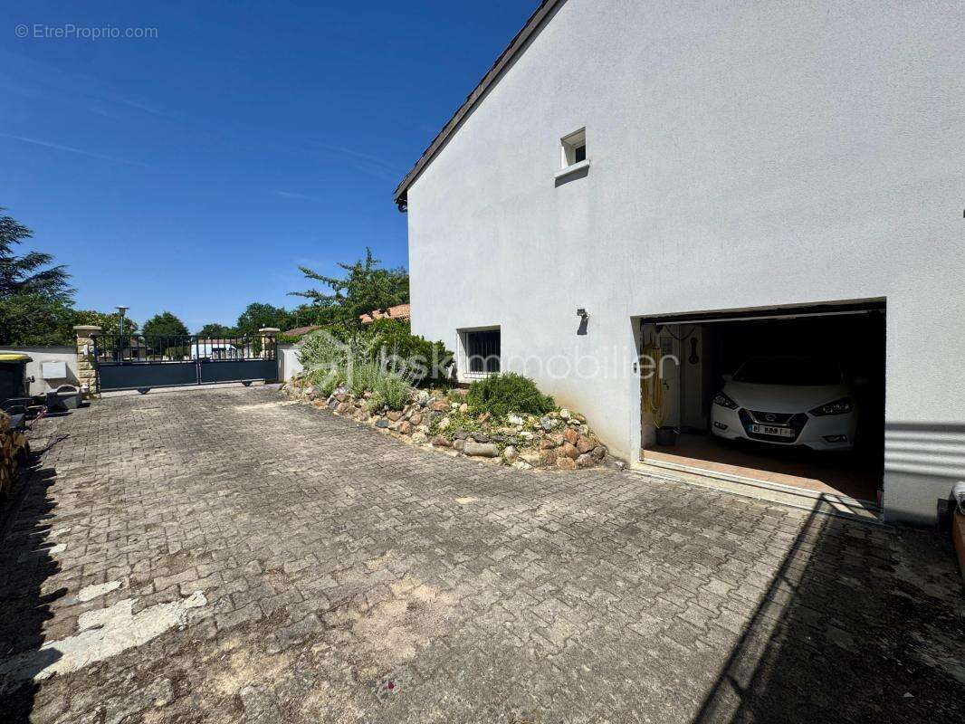 Maison à SAIX