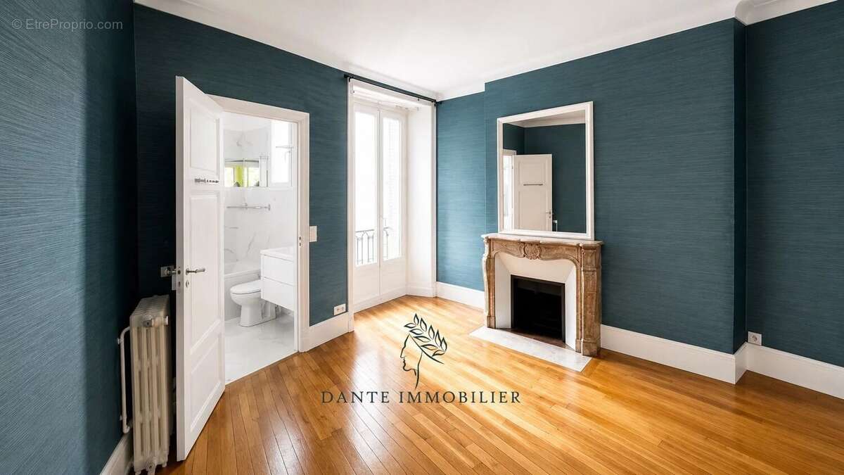 Appartement à PARIS-6E