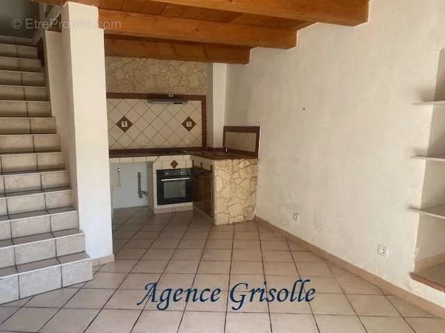 Maison à SAINTE-ANASTASIE-SUR-ISSOLE