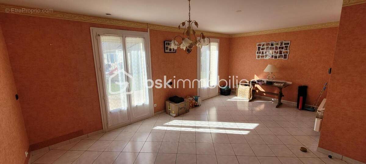 Maison à SAINT-GERMAIN-LAVAL