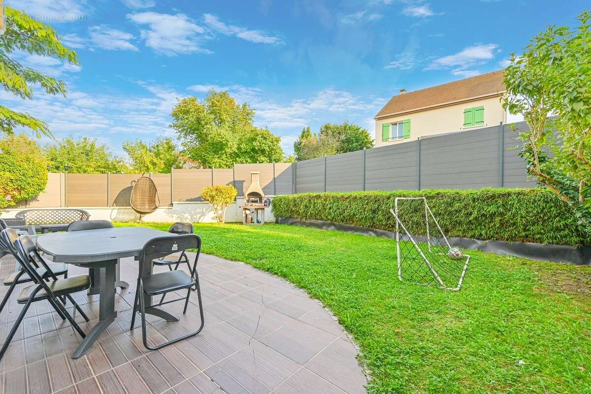 Maison à LIMEIL-BREVANNES