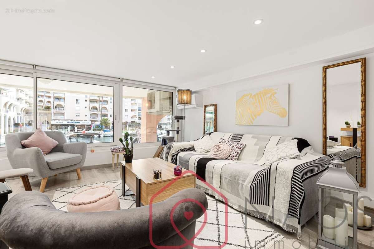 Appartement à FREJUS