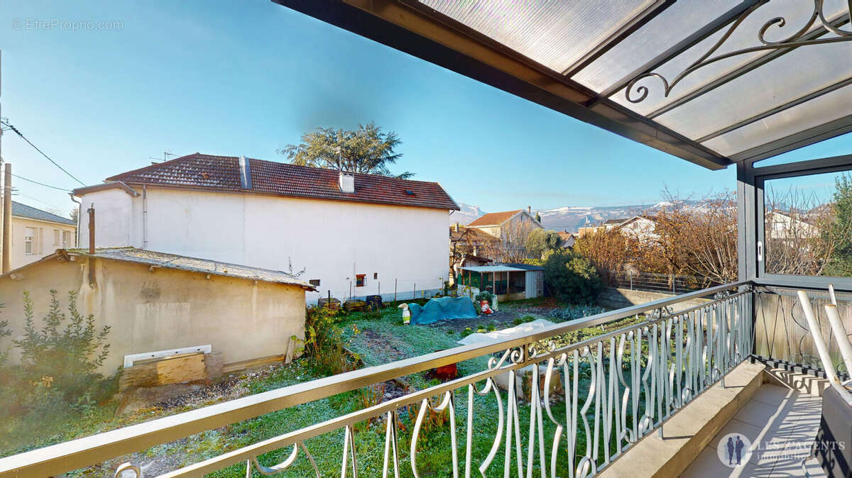 Maison à SAINT-MARTIN-D&#039;HERES