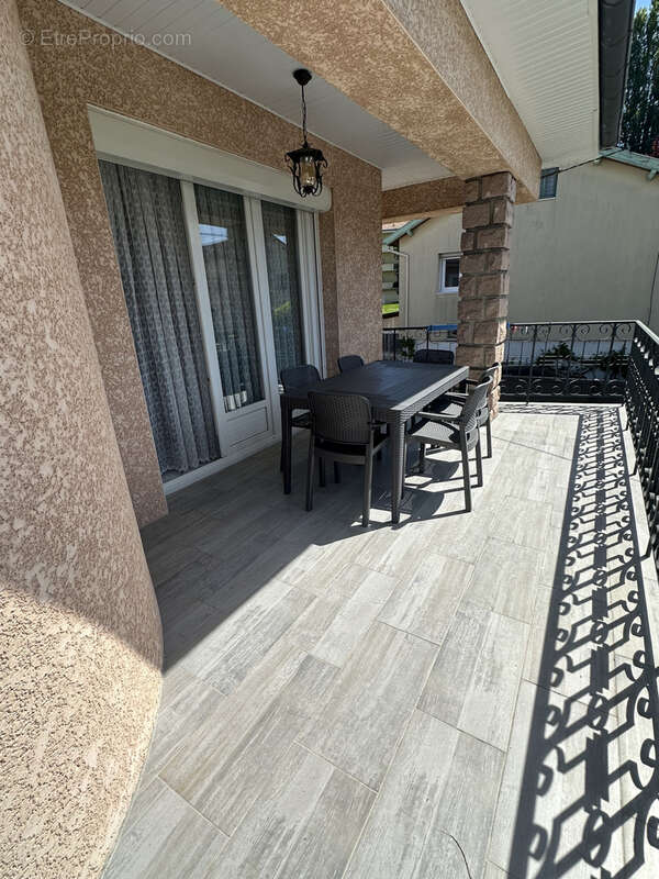 Maison à SAINTE-SIGOLENE