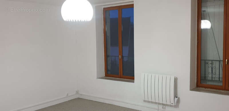 Appartement à DONZY