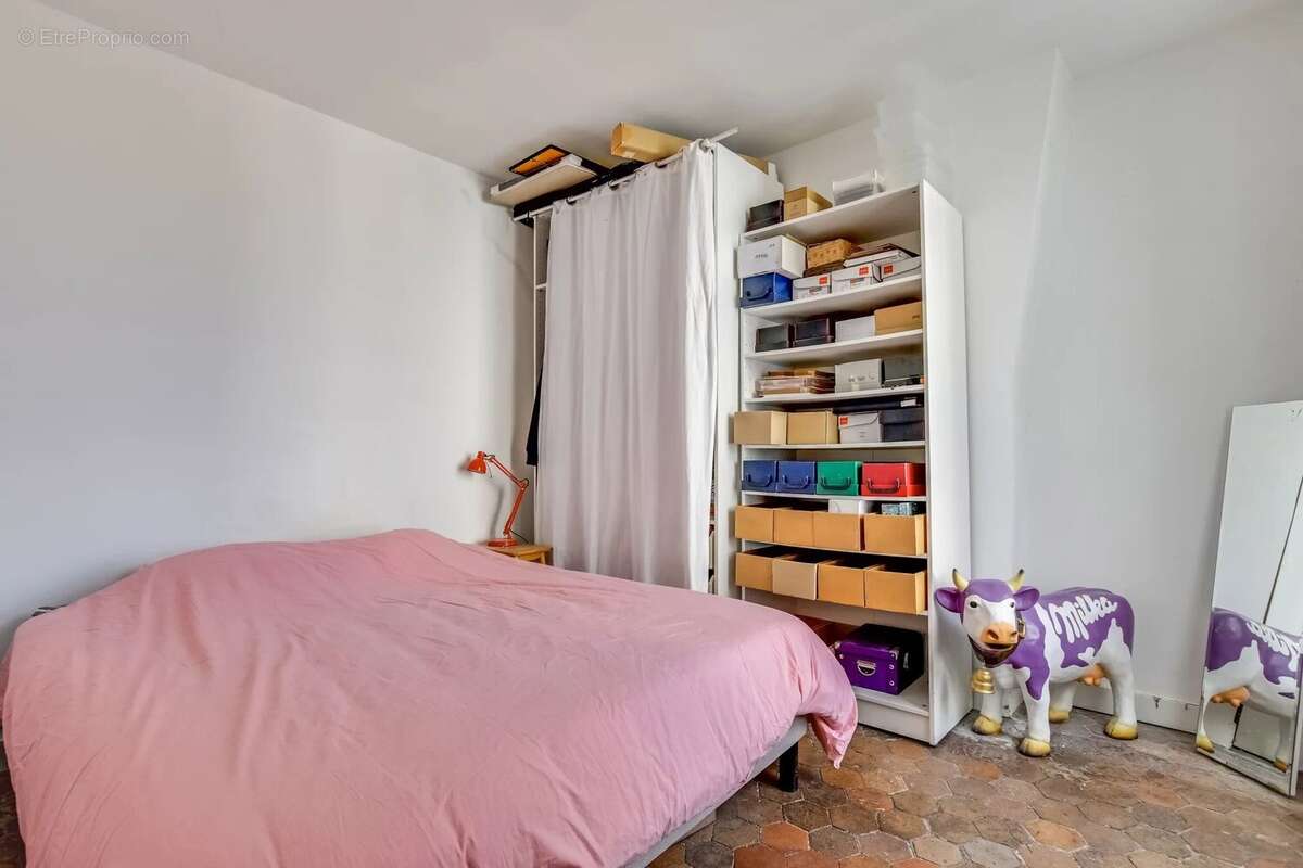 Appartement à PARIS-3E