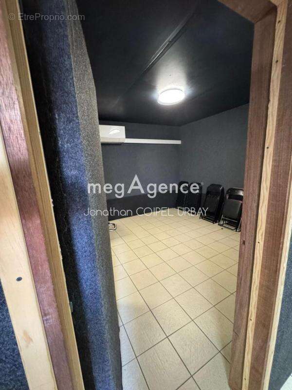 Local commercial 58 m2 cayenne - photo 13