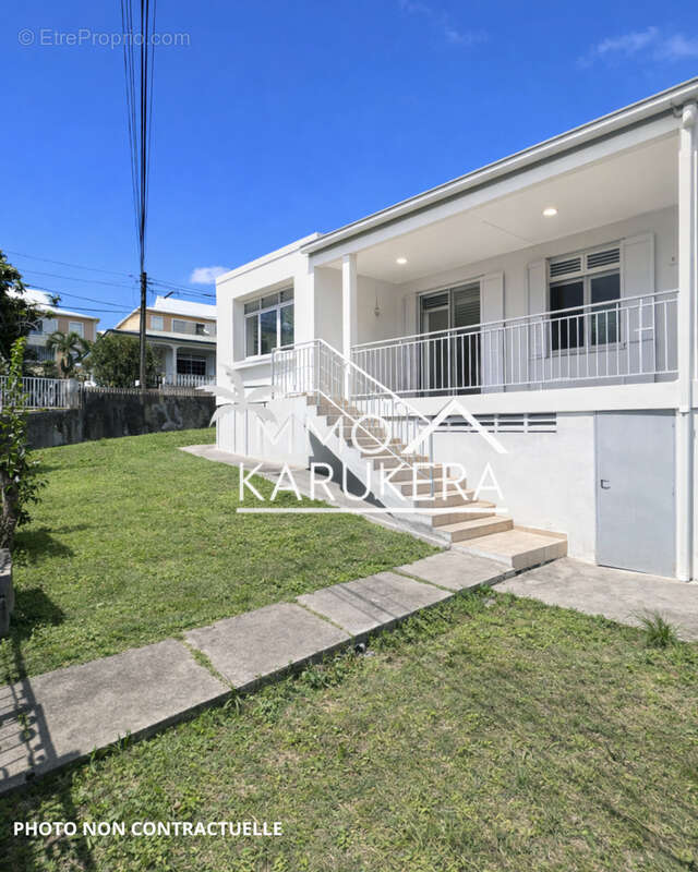 Maison à BASSE-TERRE