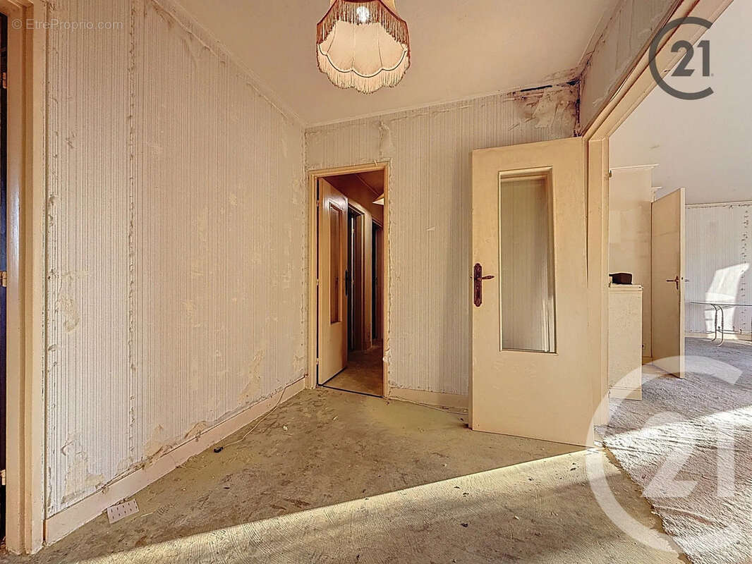 Appartement à BRIE-COMTE-ROBERT