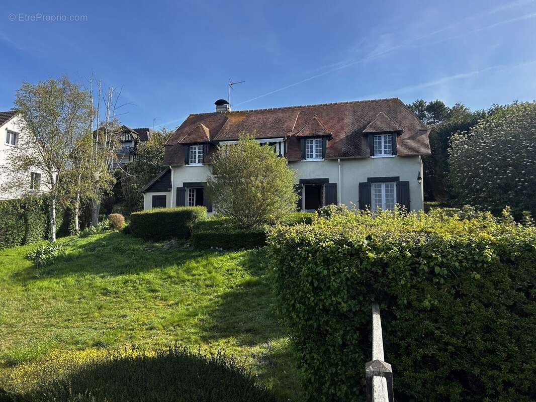 Maison à BLONVILLE-SUR-MER