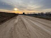 Terrain à SAINTE-VALIERE