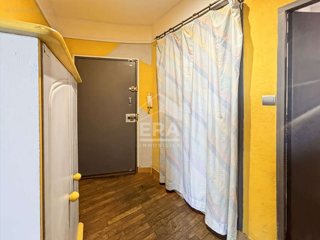 Appartement à MARSEILLE-1E