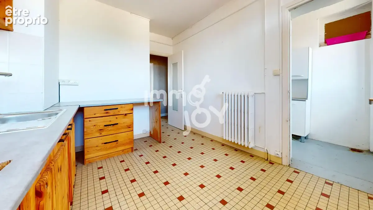 T3 dernier étage avec balcon   Traversant et lumineux   Auterive - 85 000 € - photo 6