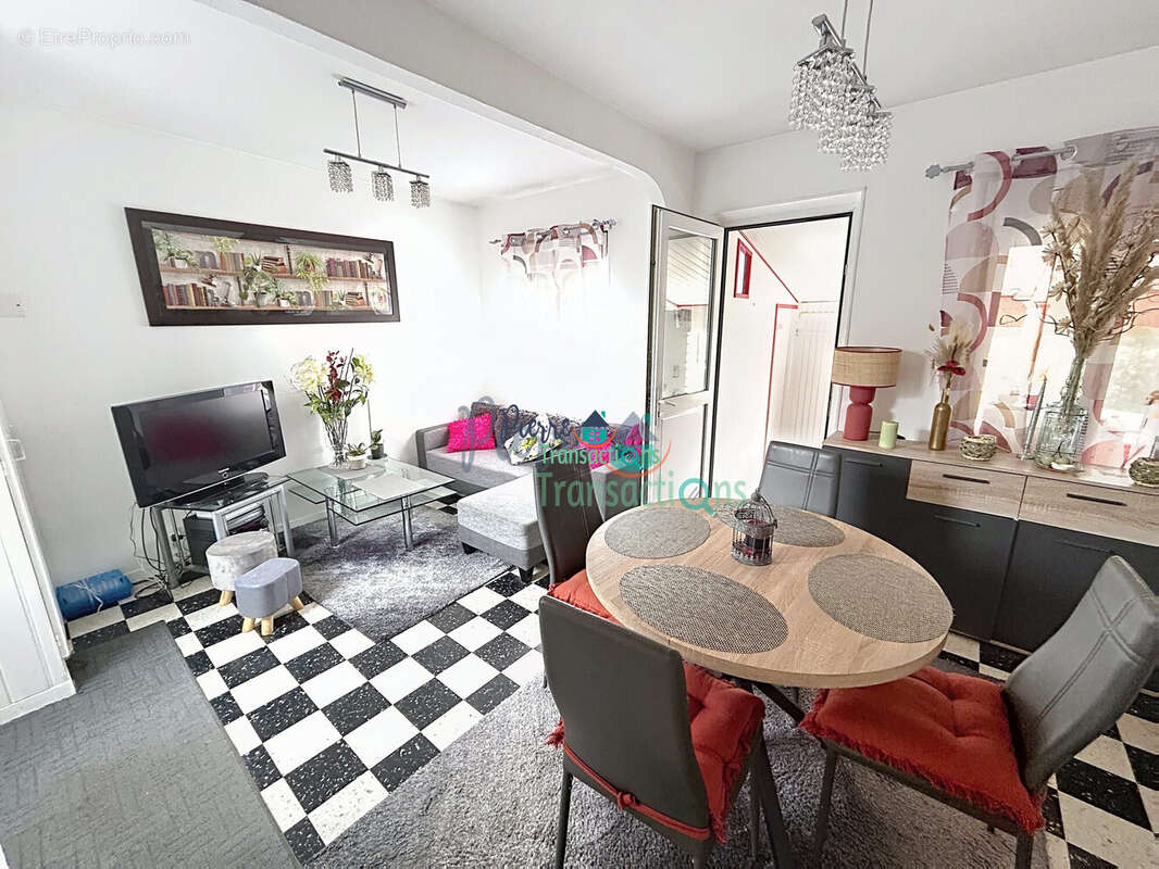 Maison à LILLEBONNE