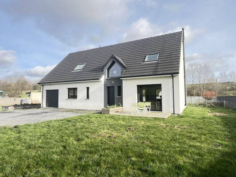 Maison à BUIRE-AU-BOIS