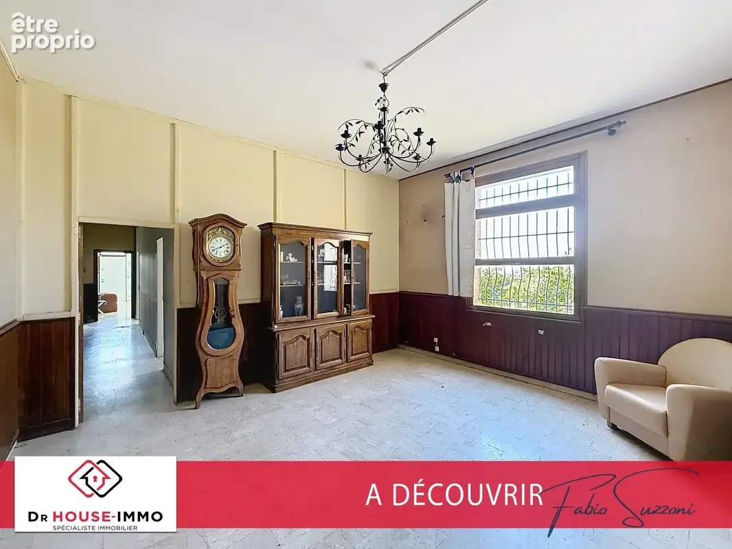 Commerce 1 200 m² à vendre à Signes (83870) - photo 40