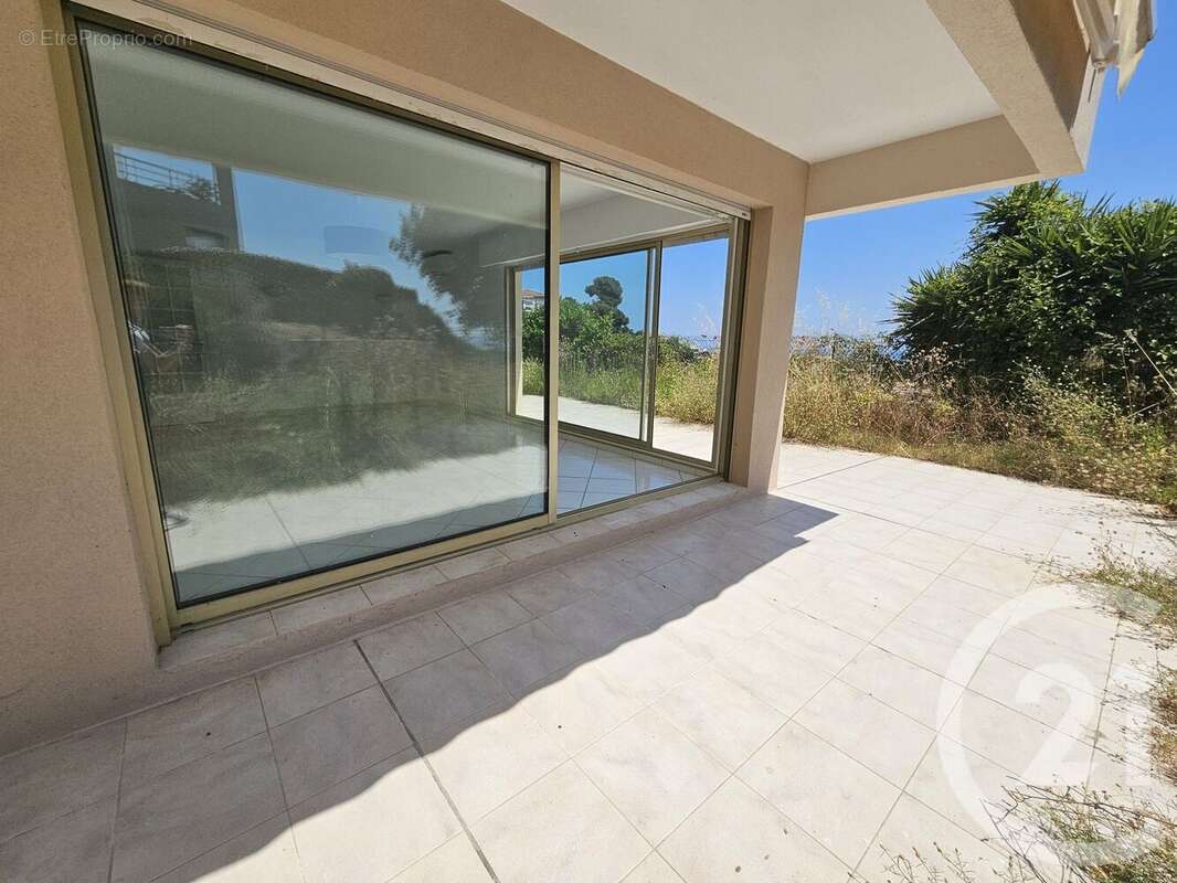 Appartement 80 m² à Saint-Laurent-Du-Var  - photo 13