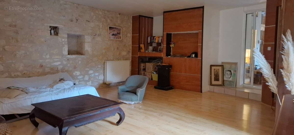 A vendre LIMEYRAT (24), maison de 172 m2 sur un terrain de 2300 m2 - photo 11