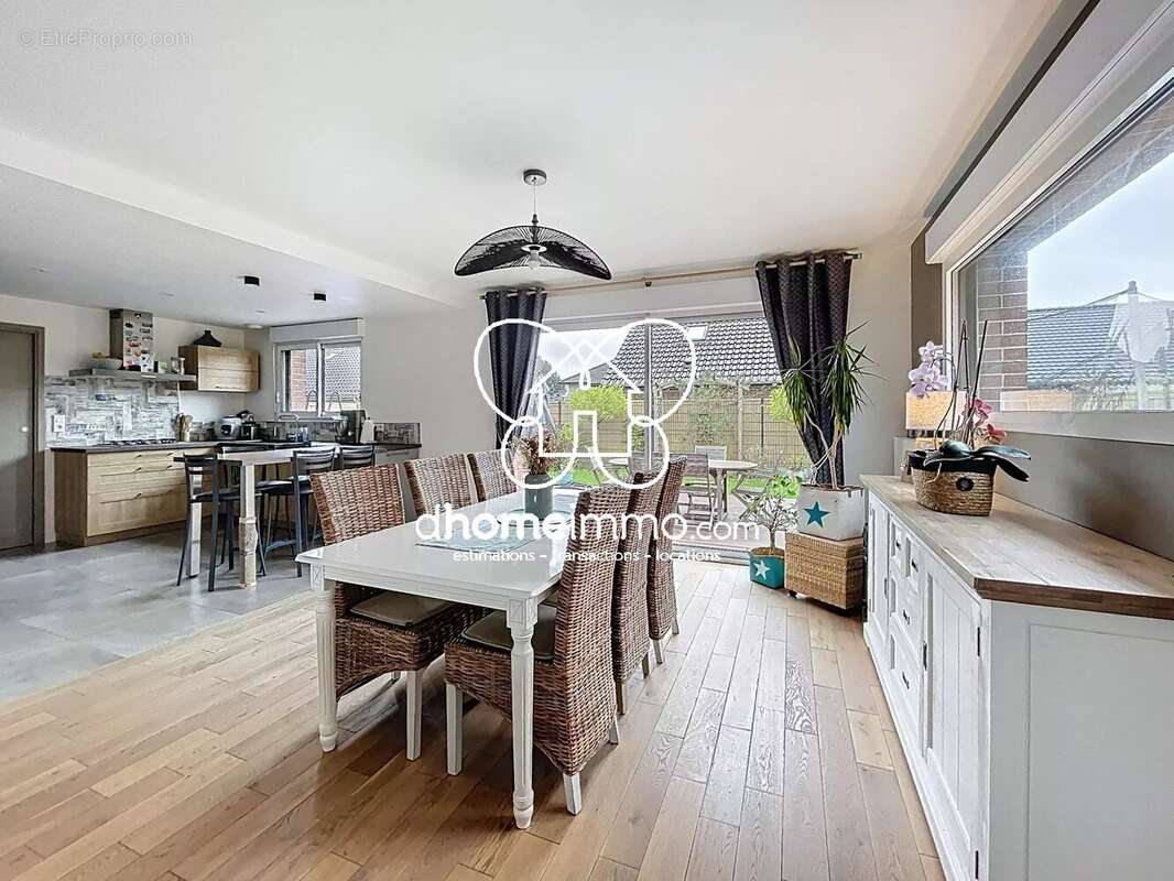 Maison à RAIMBEAUCOURT