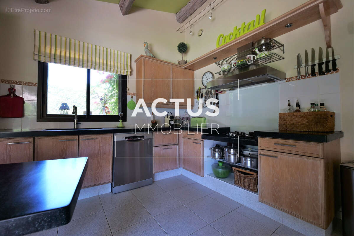 Maison à SAINT-MARTIN-DE-CRAU