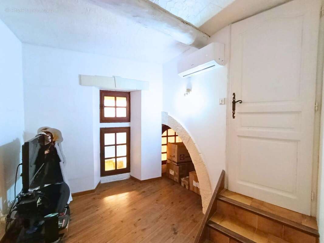 Maison à ROQUEMAURE