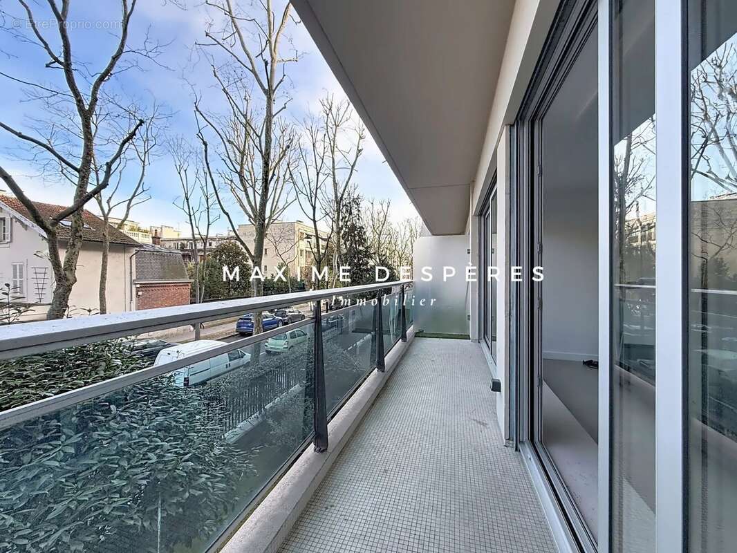 Appartement à NEUILLY-SUR-SEINE
