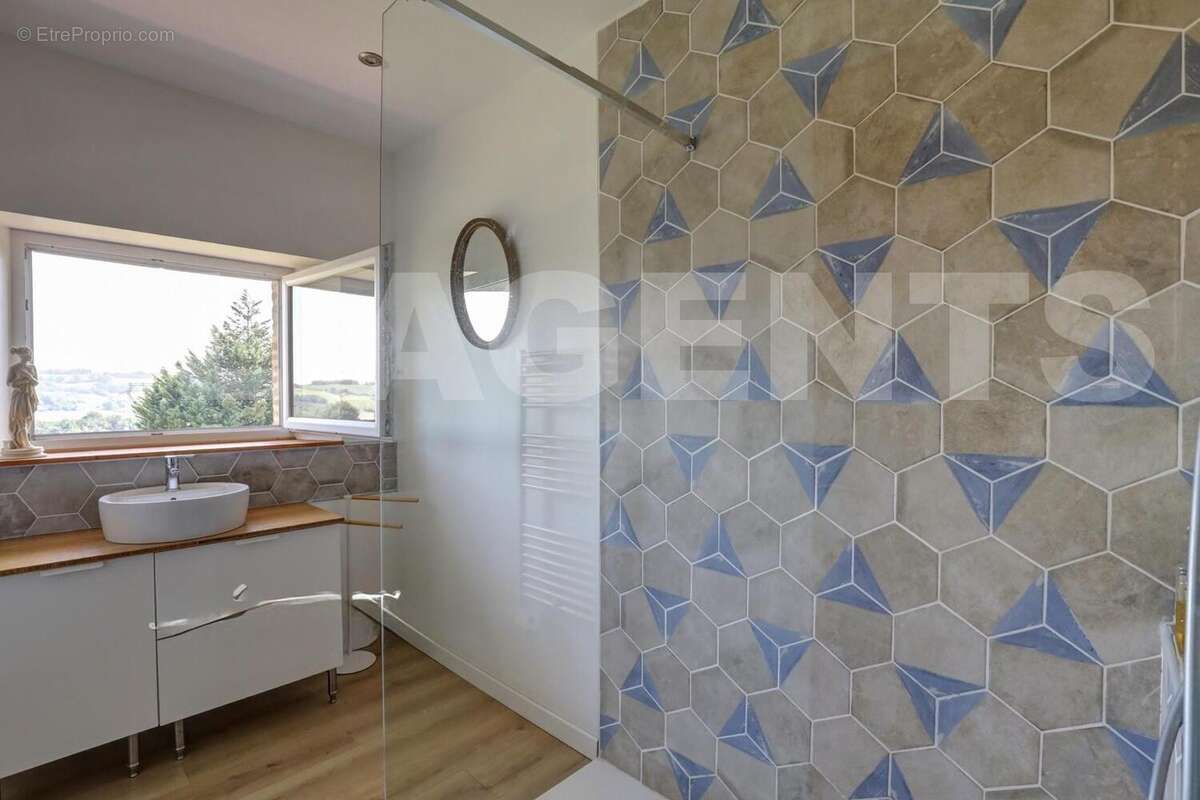 55 - Maison à SAINT-AGNAN