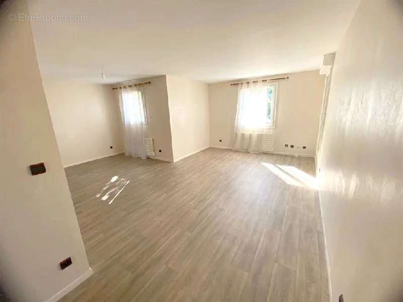Appartement à VILLEMOISSON-SUR-ORGE