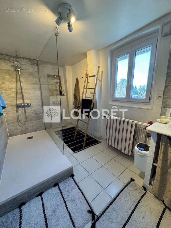 Appartement à PRECY-SUR-OISE