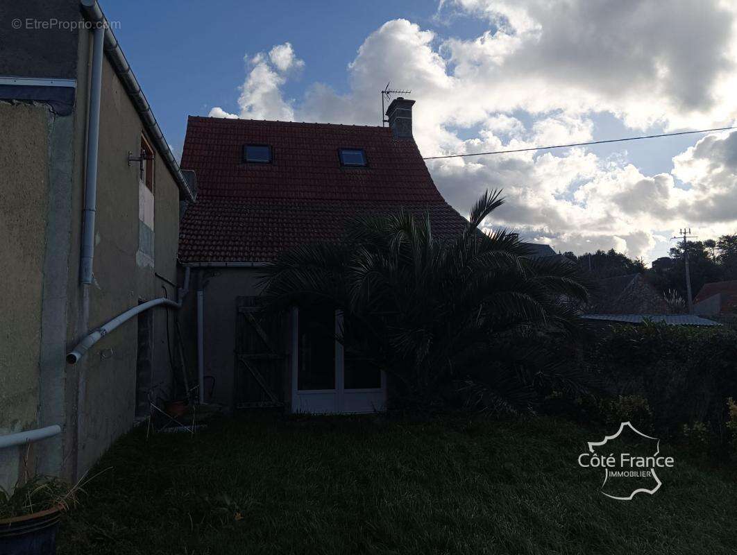 Maison à FERMANVILLE