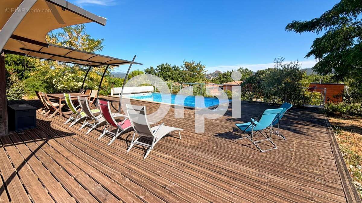 Villa en bois avec piscine - photo 26