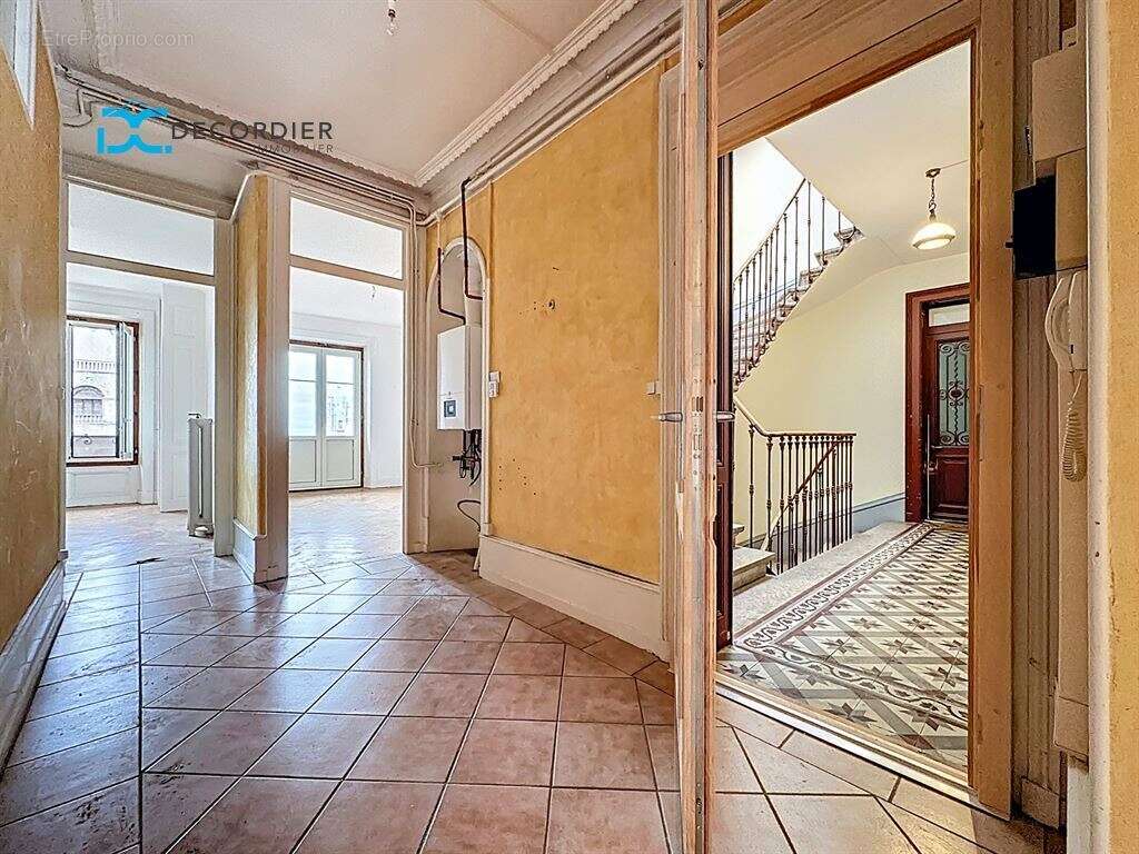 Appartement à EVIAN-LES-BAINS