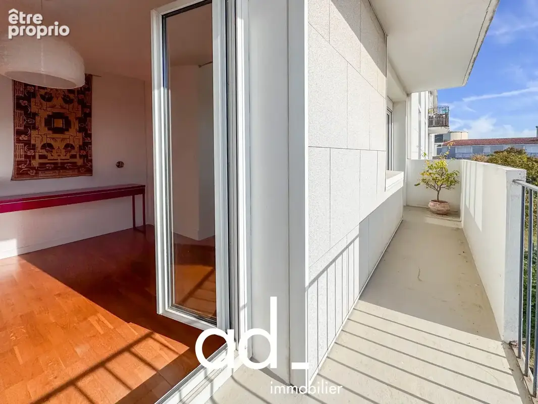 Appartement 4 pièces 77 m² à vendre à La Rochelle (17000) - photo 8