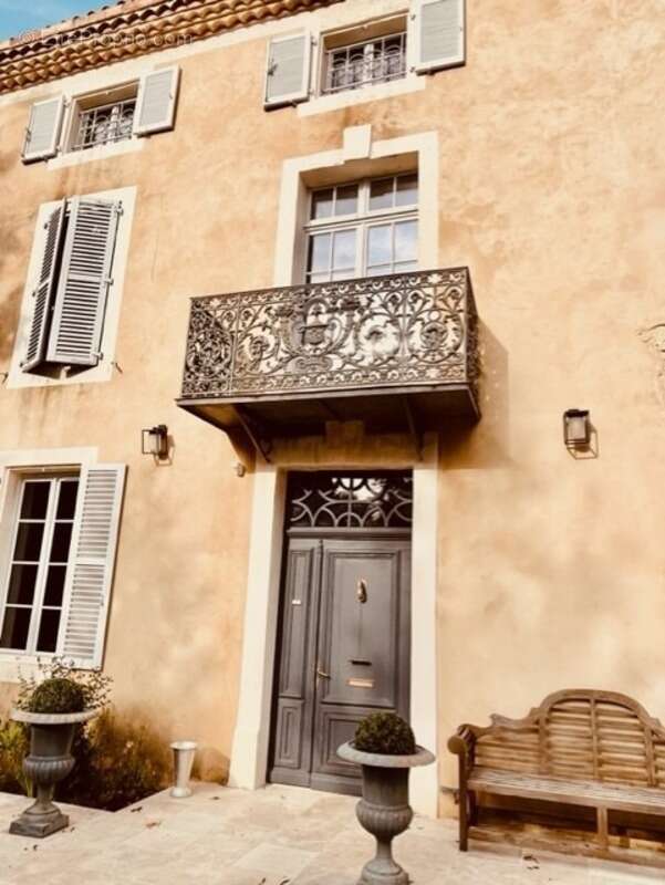Dpt  (32) : ELEGANT CHATEAU XIX, sans travaux, bases médievales avec douves, piscine, sur 9100m2 jardin clos - photo 36