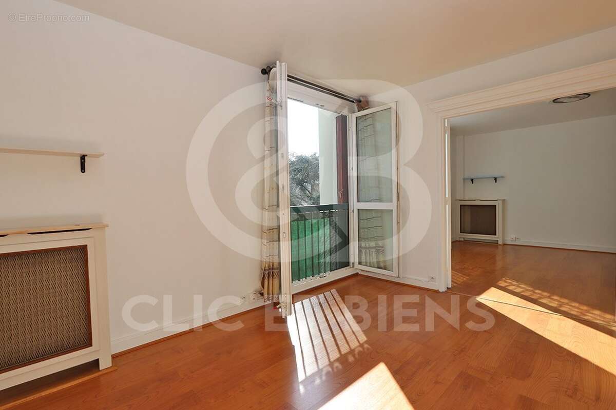 Appartement à CHAVILLE