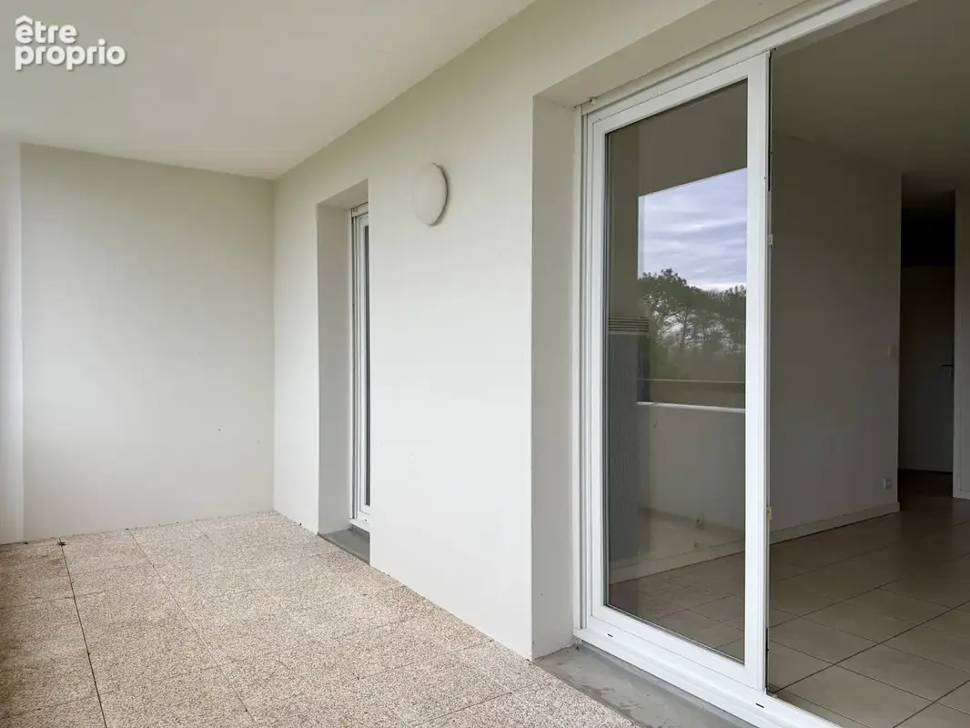NOUVEAU EN EXCLUSIVITÉ ! Haut Boucau, T2 avec terrasse plein Sud, vue dominante, cave et garage - photo 2