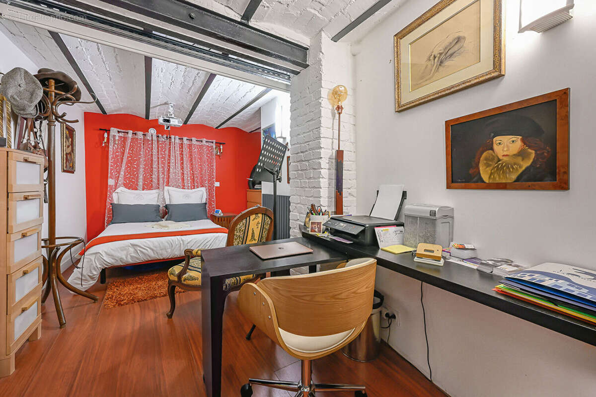 Appartement à PARIS-14E