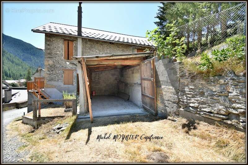  Une maison unique à Aiguilles, au cœur des montagnes du Queyras - photo 30