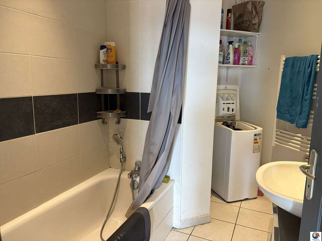 Appartement à BOURGOIN-JALLIEU