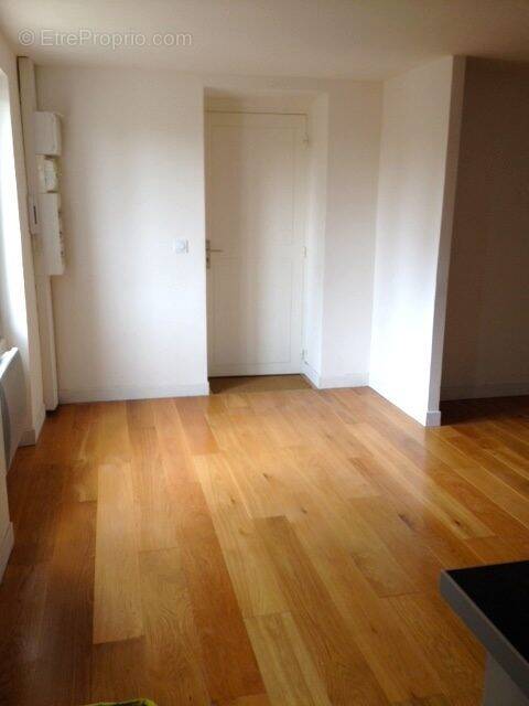 Entrée - Appartement à SILLY-LE-LONG