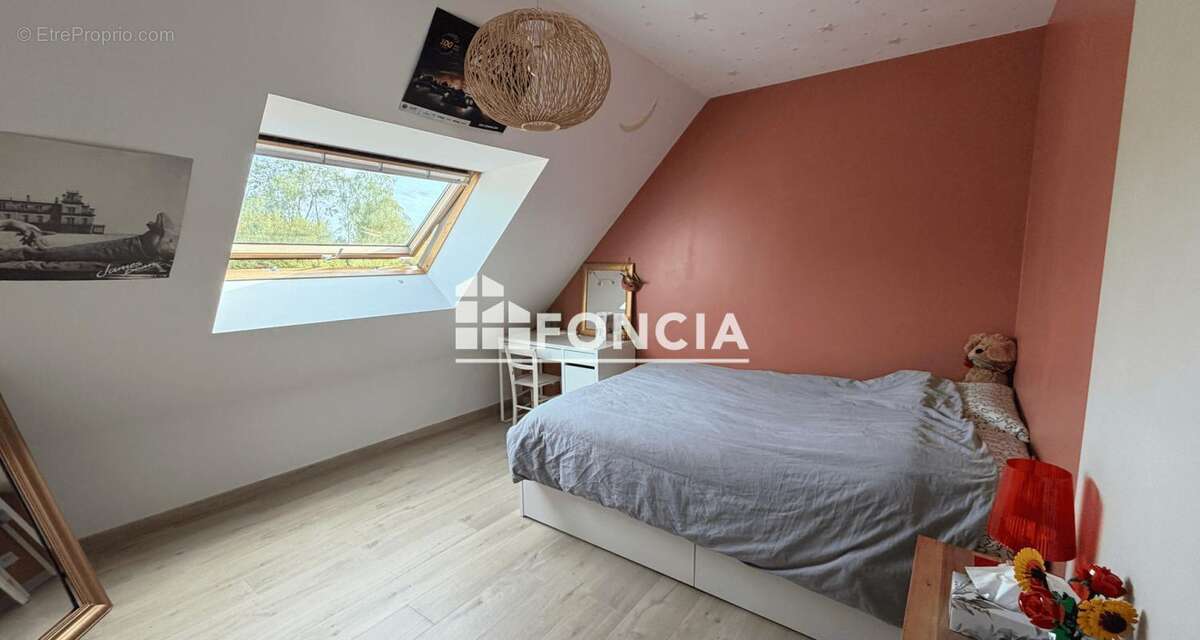 Maison à SAVIGNE-L'EVEQUE