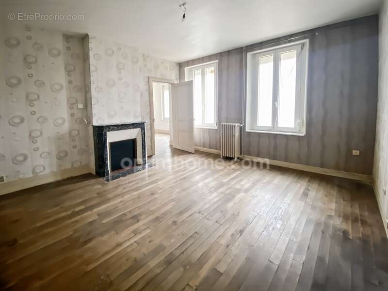 Maison à LA NEUVILLE-BOSMONT