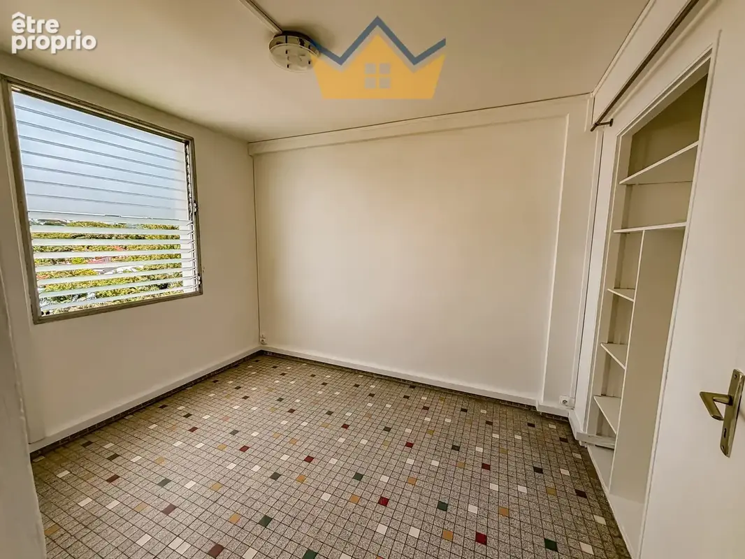 Appartement 5 pièces 69 m² à vendre à Fort-De-France (97200) - photo 8