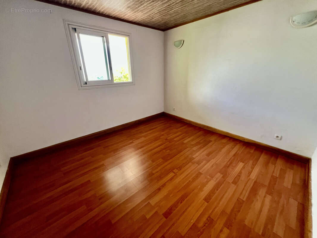 Maison à PETITE-ILE