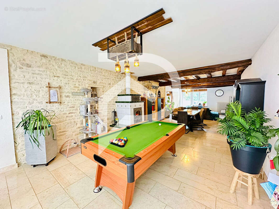 Maison à JONCHERY