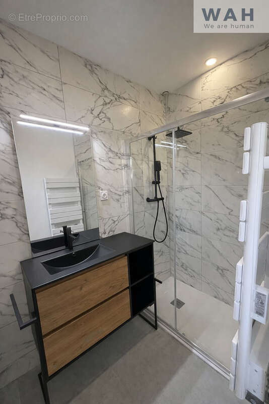 Appartement à SAINT-LAURENT-D'AIGOUZE