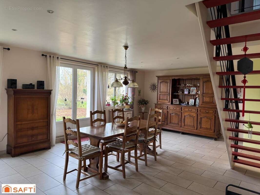 Photo 3 - Maison à MAIGNELAY-MONTIGNY