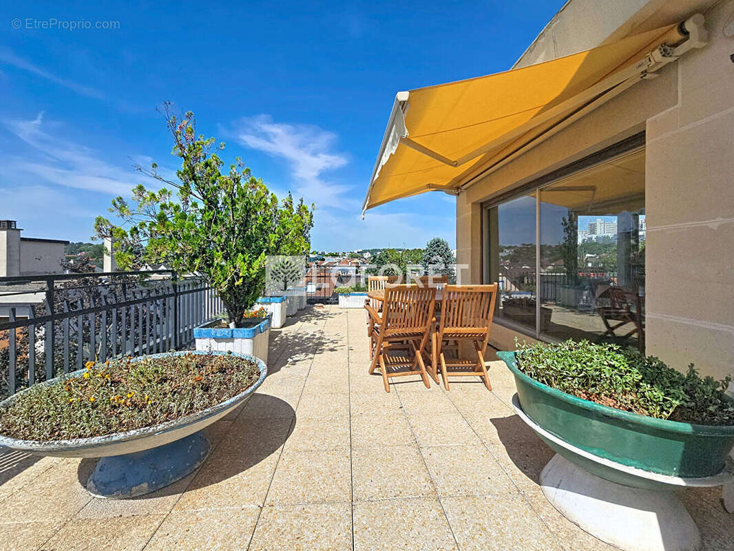 Appartement à BOURG-LA-REINE