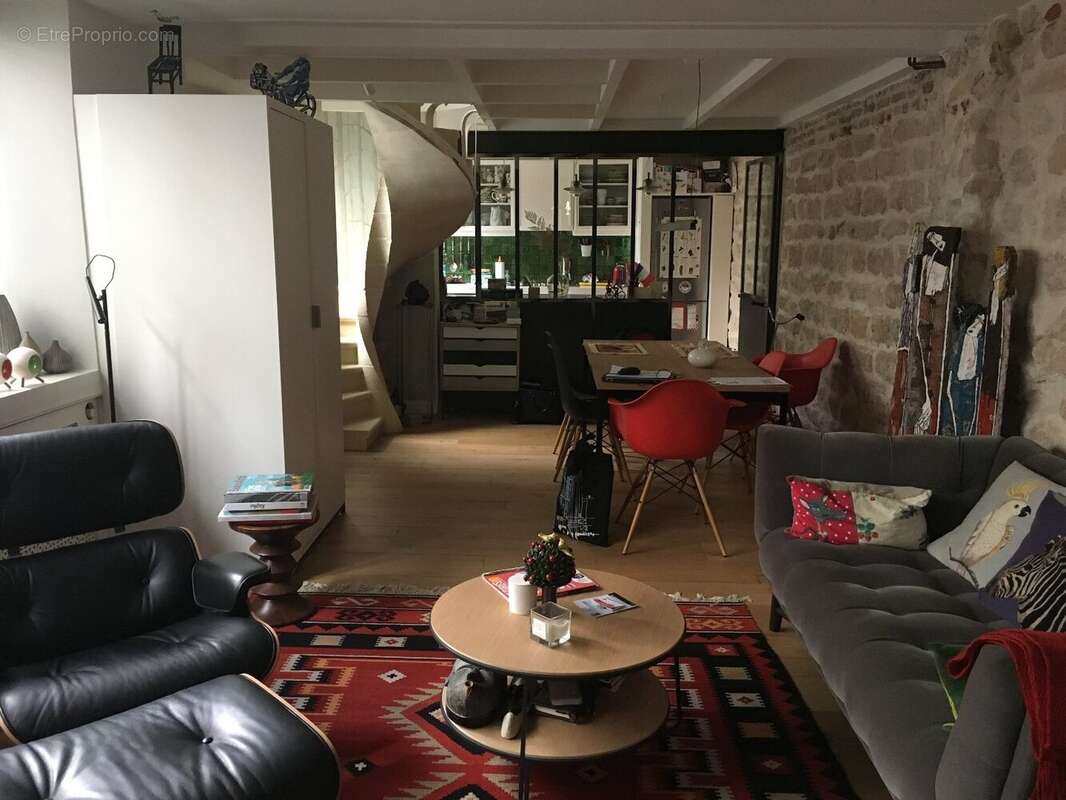 Appartement à PARIS-11E
