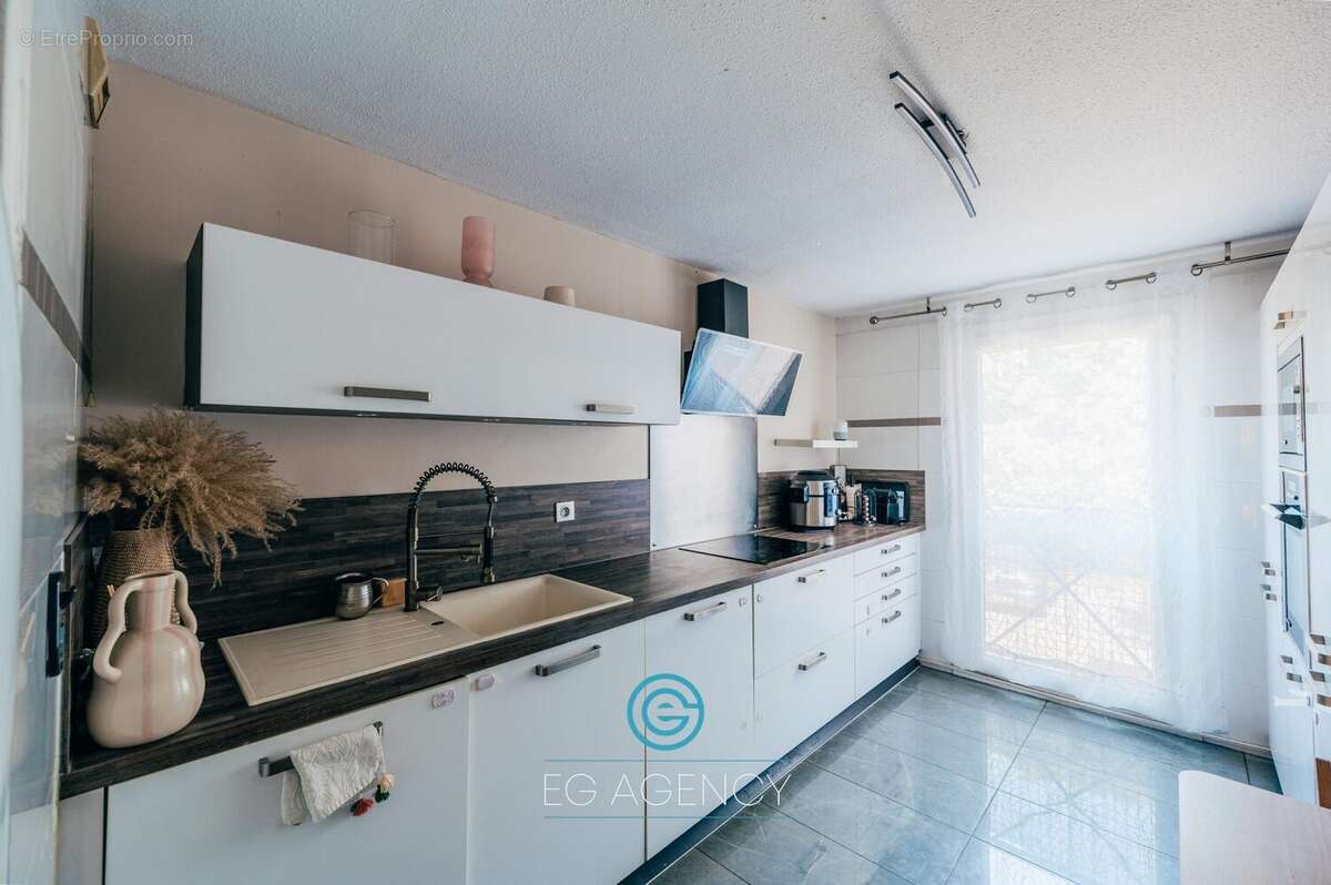 Appartement à MARSEILLE-10E
